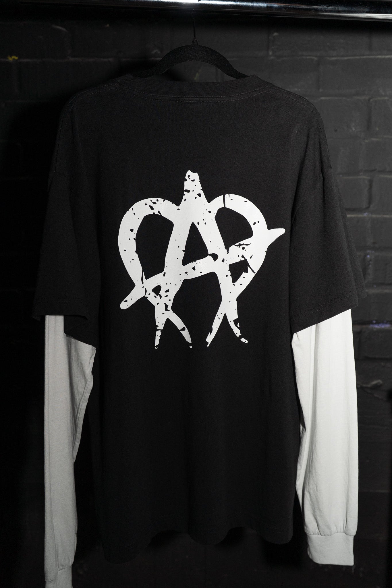 Cracked Anarchy Long Sleeve - Black/White