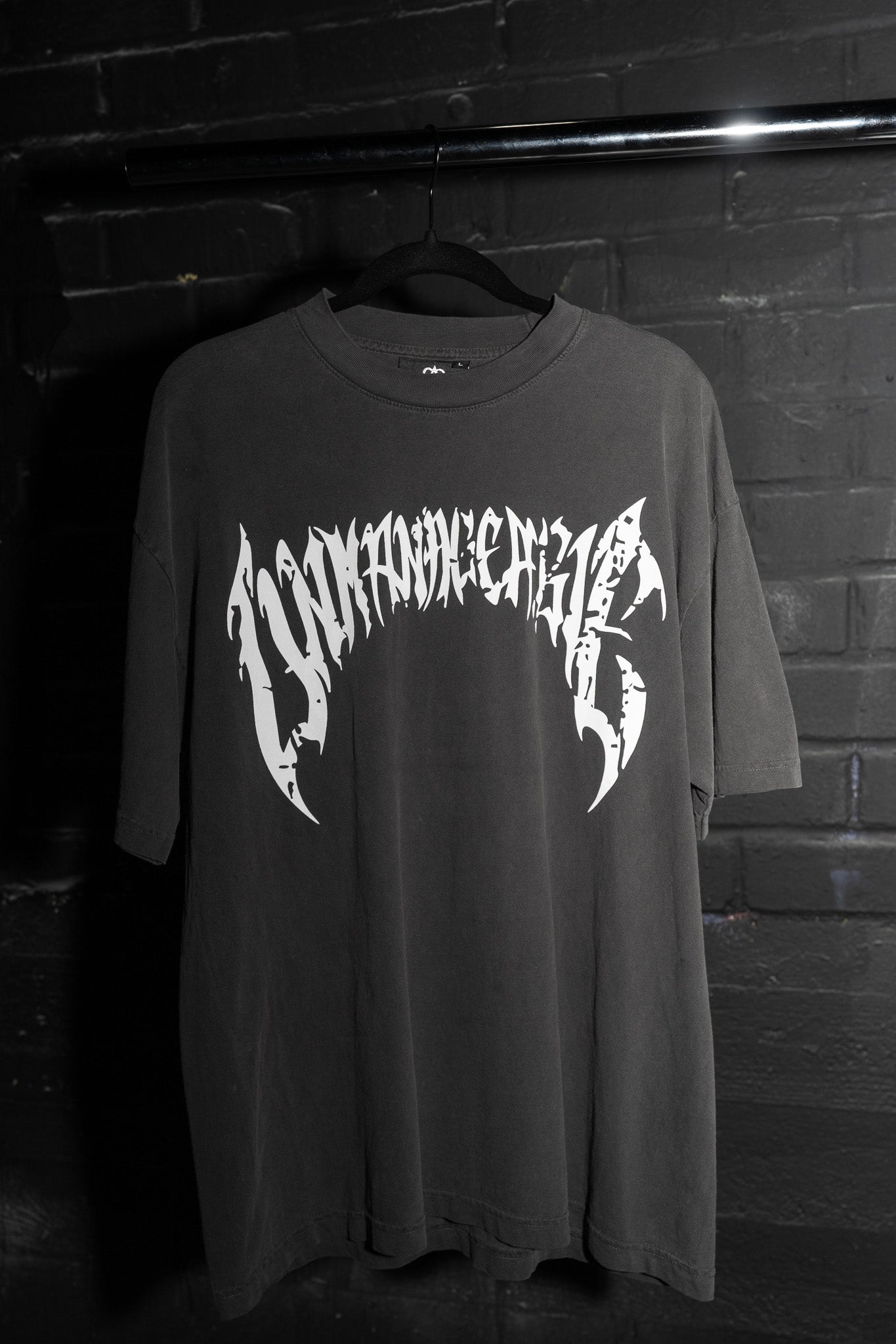 Cracked Anarchy T Shirt - Vintage/White
