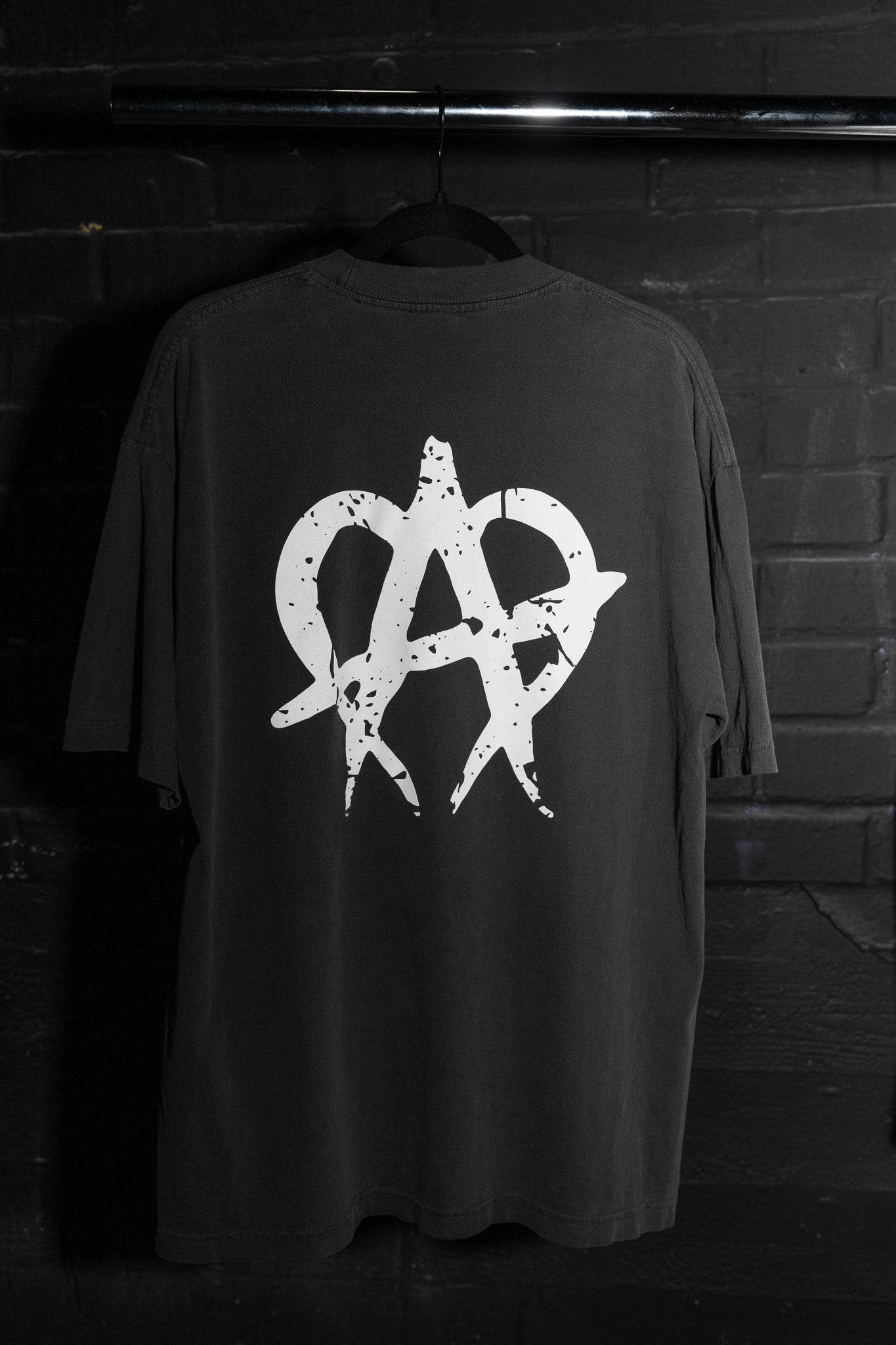 Cracked Anarchy T Shirt - Vintage/White