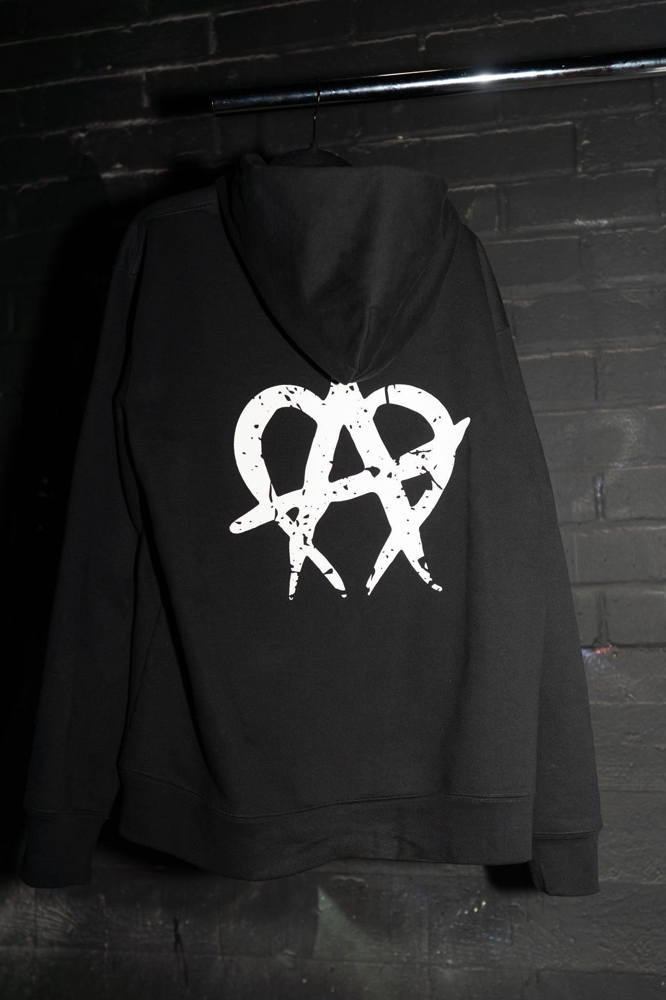 Cracked Anarchy Hoodie - Black/White