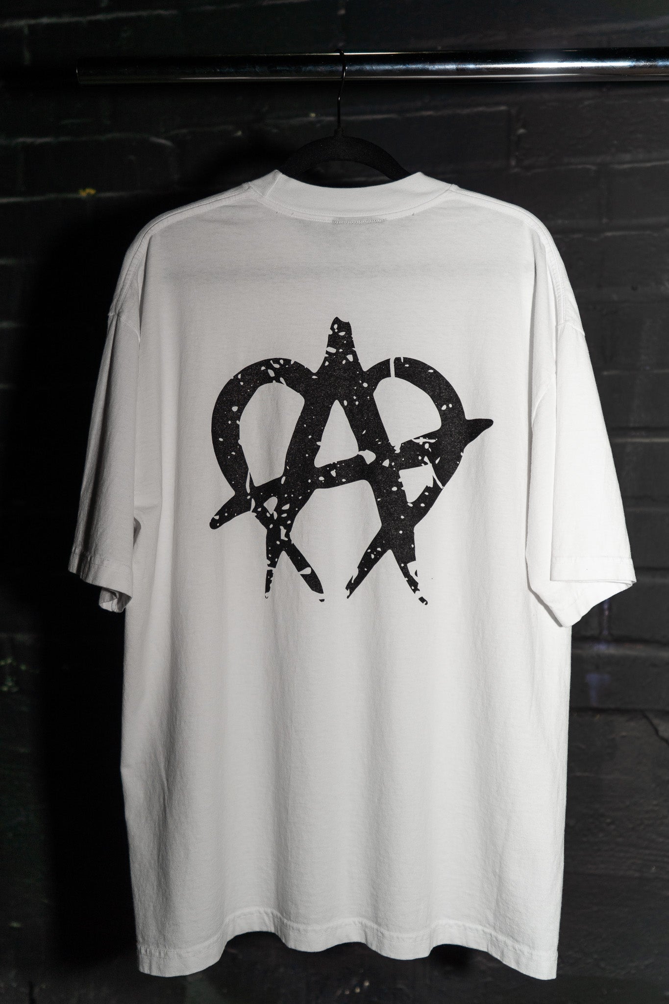 Cracked Anarchy T Shirt - White/Black
