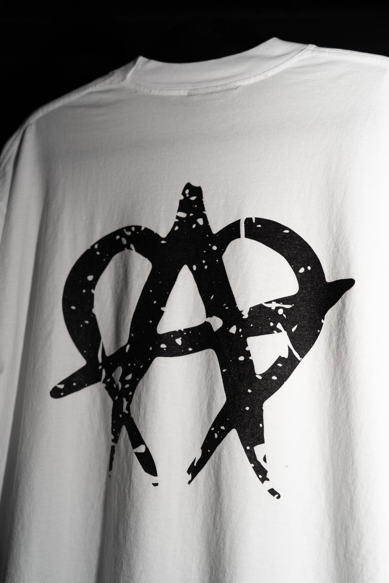 Cracked Anarchy T Shirt - White/Black