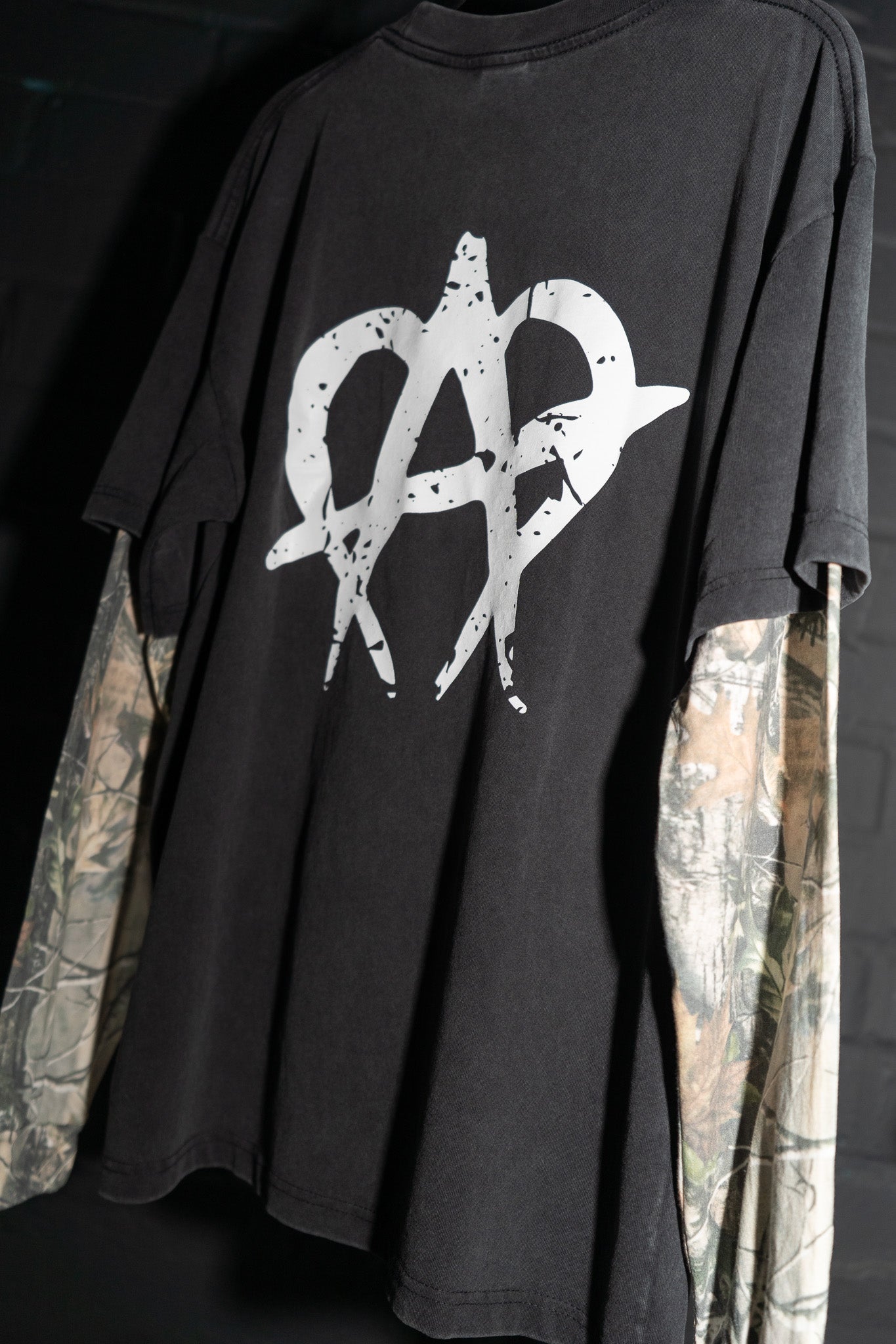 Cracked Anarchy Long sleeve - Black/Camo