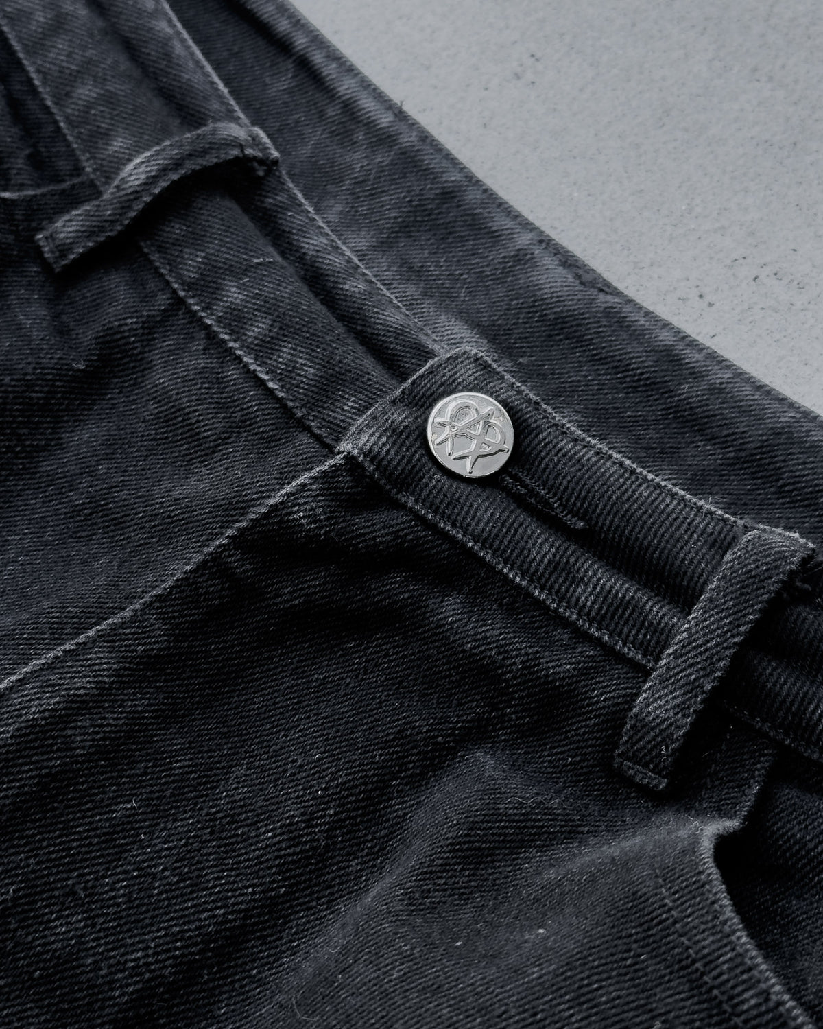 Anarchy Double Knee Jeans - Black/Thrashed